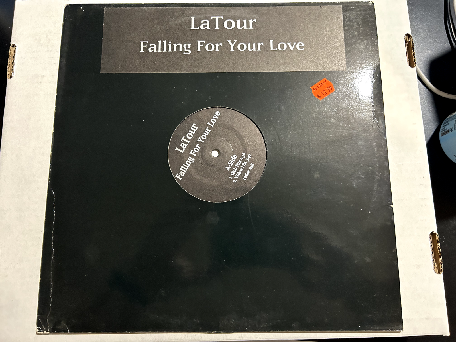 LaTour – Falling For Your Love