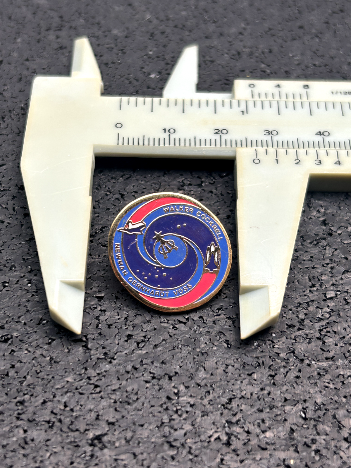 NASA Space Shuttle STS-69 Mission pin