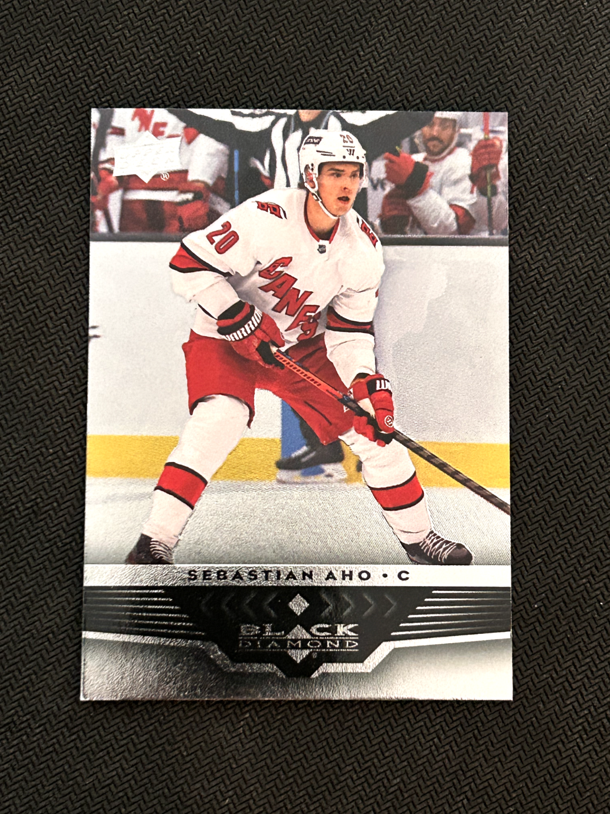 2021-22 UD - Extended Series - Black Diamond Sebastian Aho BD-4