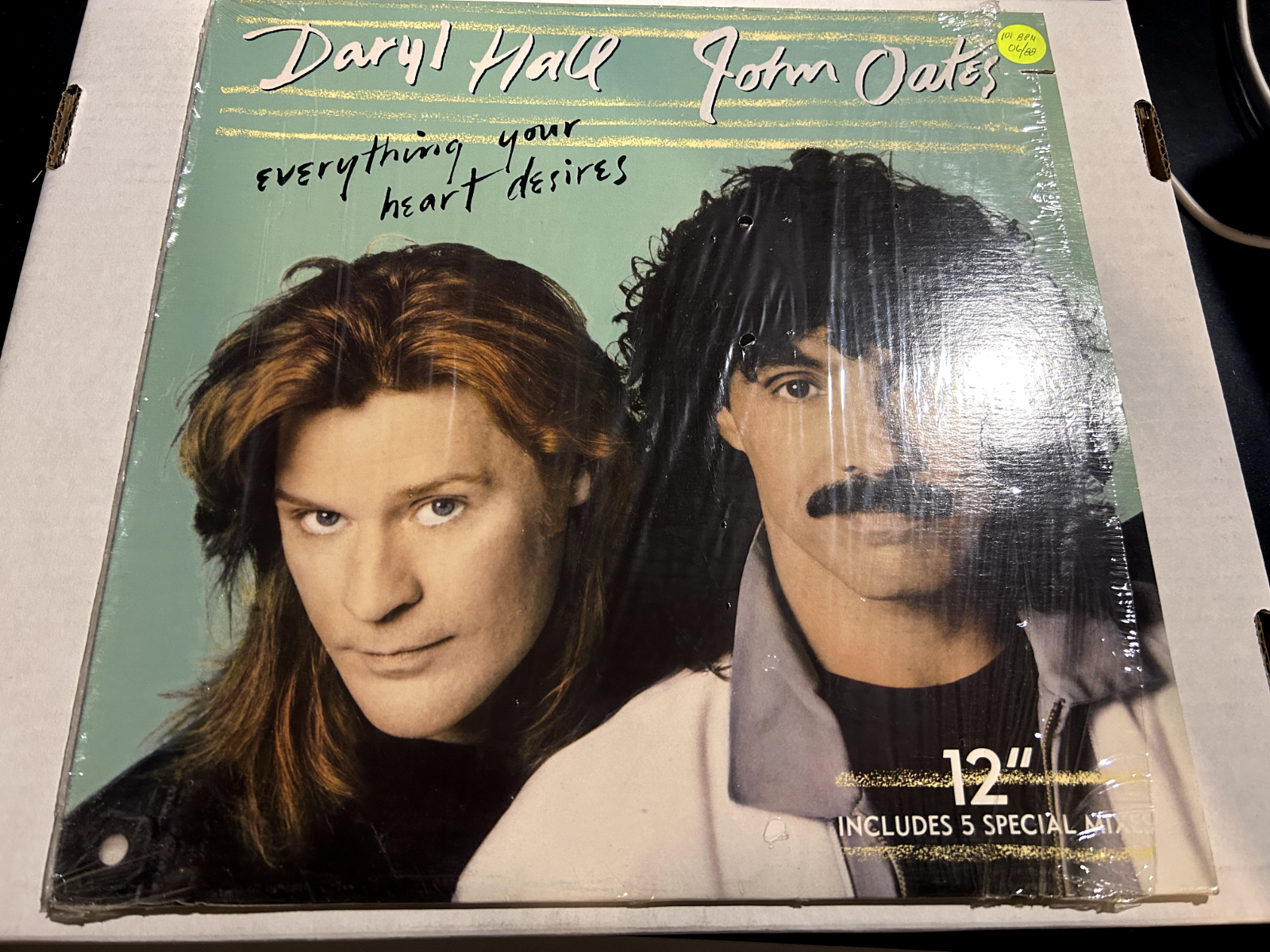 Daryl Hall John Oates - Everything Your Heart Desires