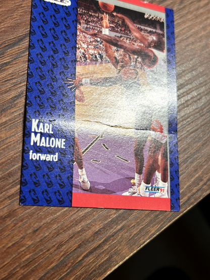 1991-92 Fleer Karl Malone Utah Jazz #201 - Damage