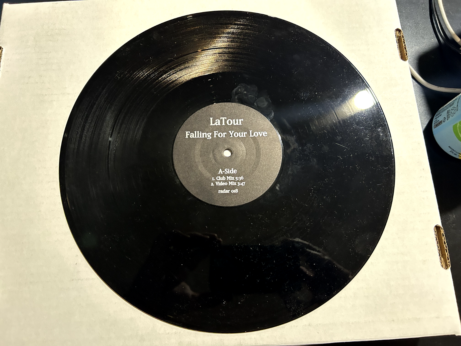 LaTour – Falling For Your Love