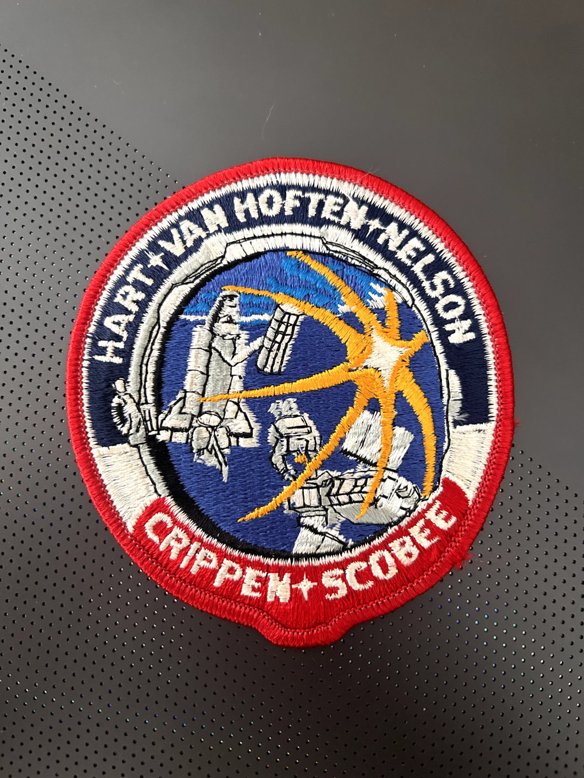 NASA Space Shuttle Mission Patch Hart Van Hoften Nelson Crippen Scobee