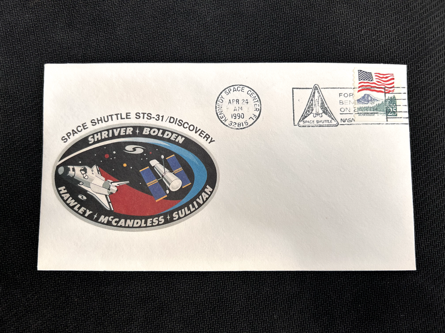 NASA Space Shuttle Discovery STS-31 cover