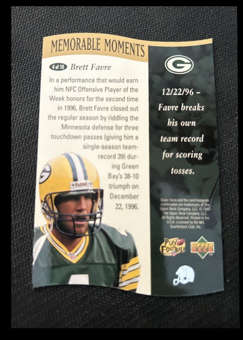 1997 Upper Deck Memorable Moments Brett Favre Green Bay Packers #4