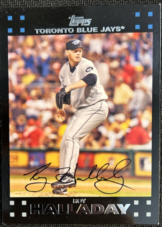 2007 Topps Toronto Blue Jays Roy Halladay Toronto Blue Jays #TOR1