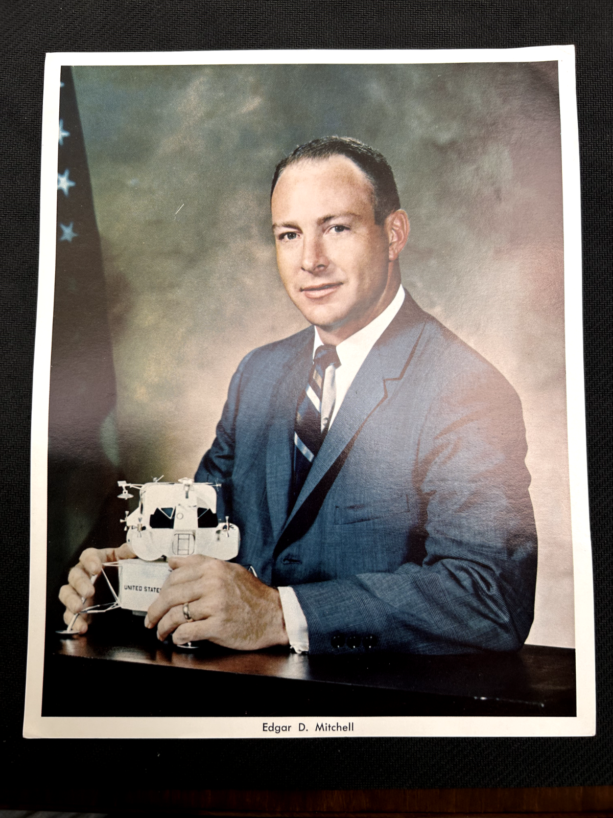 NASA Apollo astronaut litho Edgar Mitchell 8X10 portrait photo