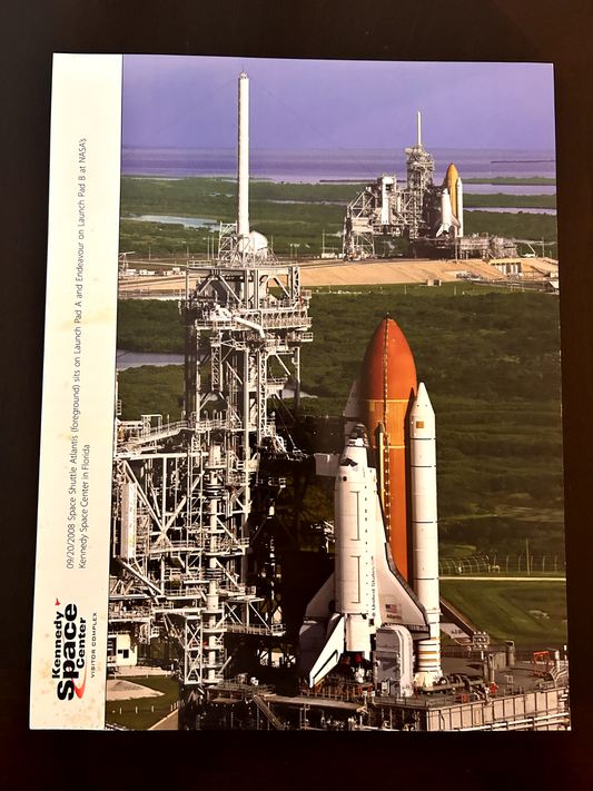 NASA Space Shuttle STS-125 Atlantis Kennedy Space Center 8X10 presentation