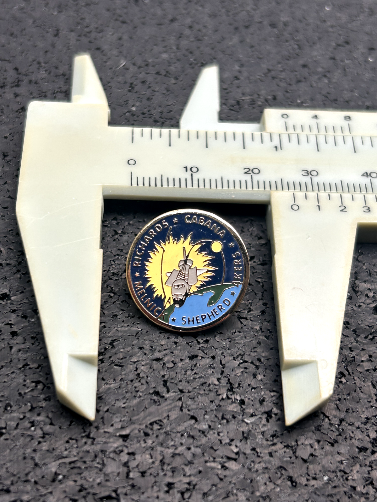 NASA Space Shuttle STS-41 Mission pin