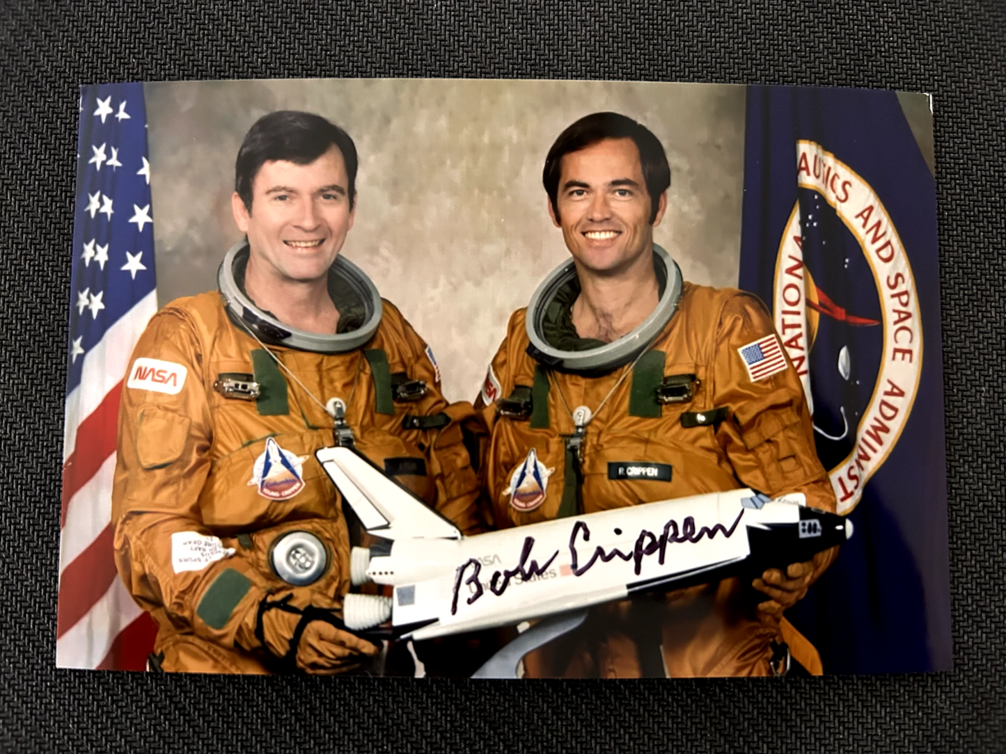 NASA Astronaut ROBERT BOB CRIPPEN Authentic Hand Signed Autograph 5X7