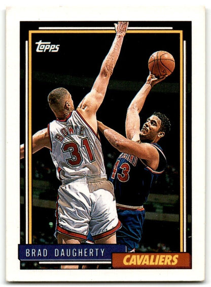 1992-93 Topps Brad Daugherty Cleveland Cavaliers #352