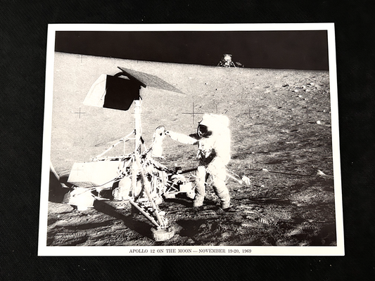 NASA - APOLLO 12 ON THE MOON - NOVEMBER 19-20, 1969 8X10 litho