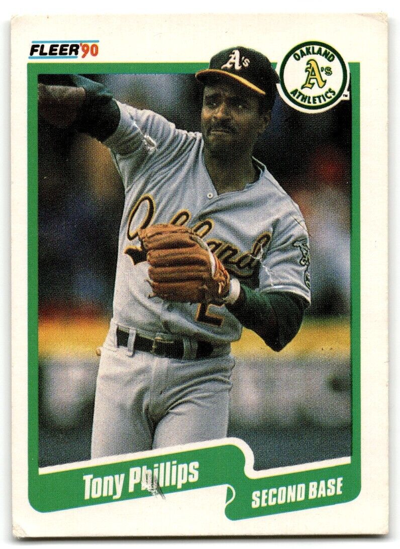 1990 Fleer Tony Phillips Oakland Athletics #19