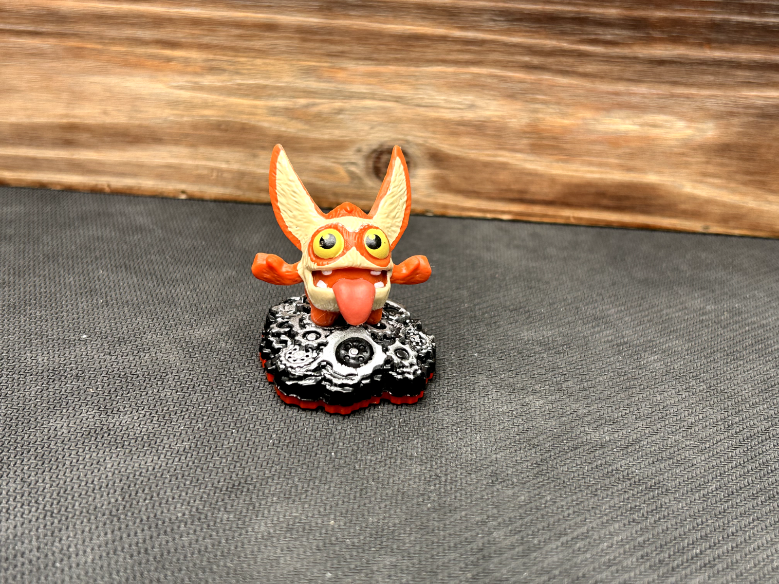 Skylanders Trap Team Trigger Snappy Mini Figure