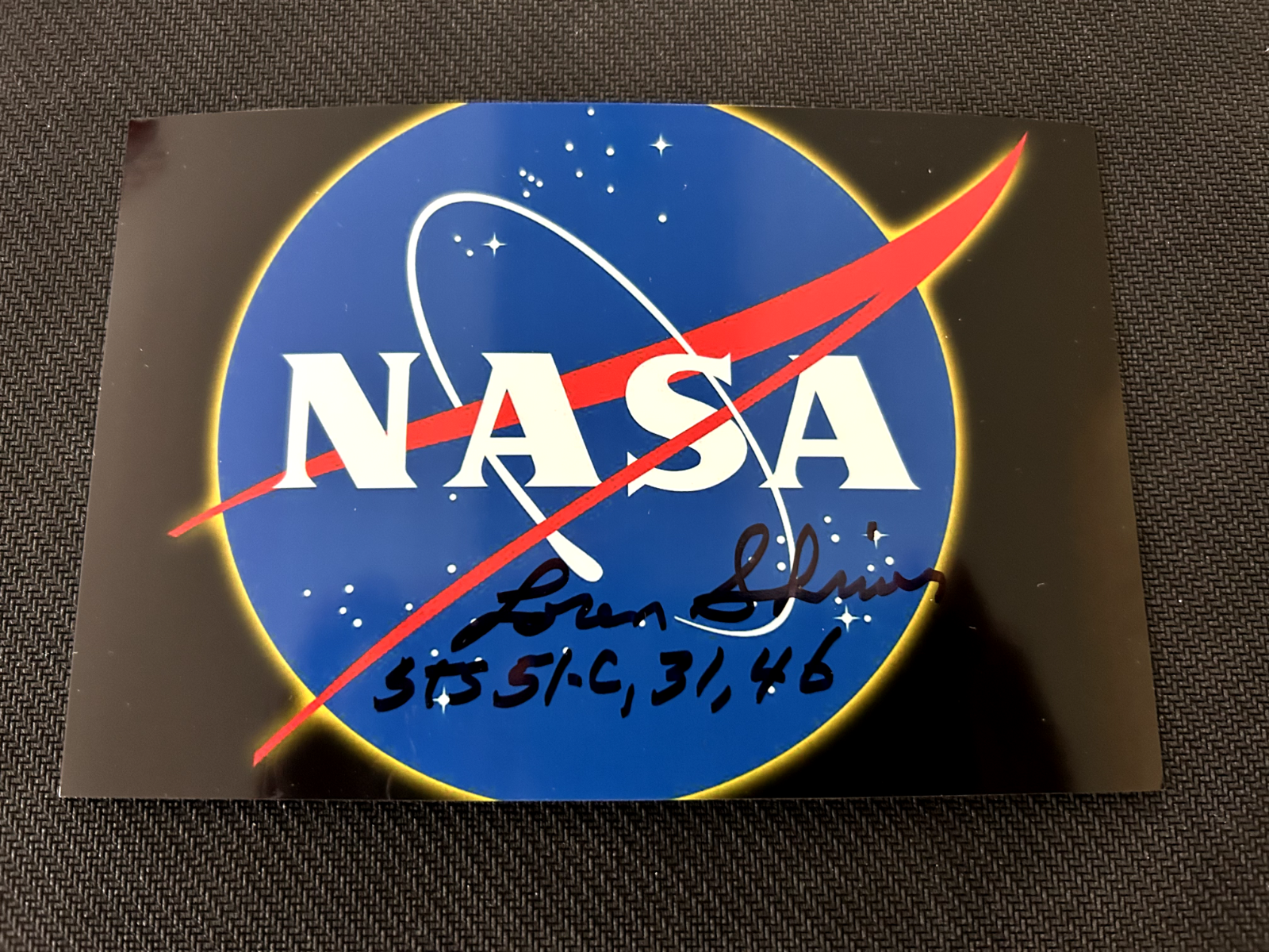 NASA logo - Astronaut LOREN ACTON Authentic Hand Signed Autograph 5X7